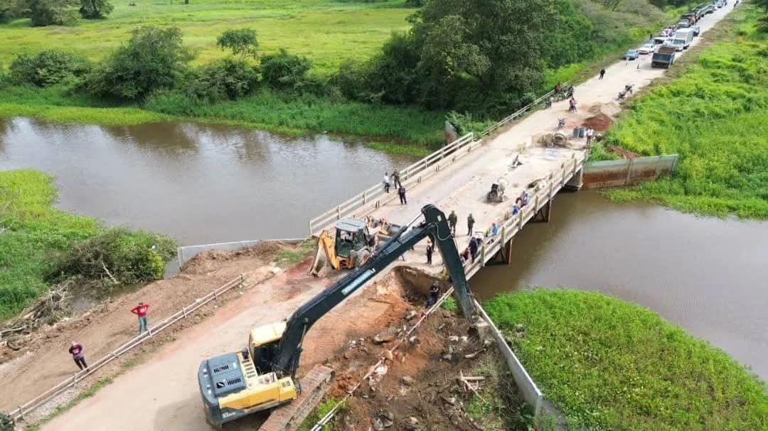 ​Gobierno de Apure garantiza el paso por la Troncal 02 con trabajos de rehabilitación en el puente sobre el río Payara