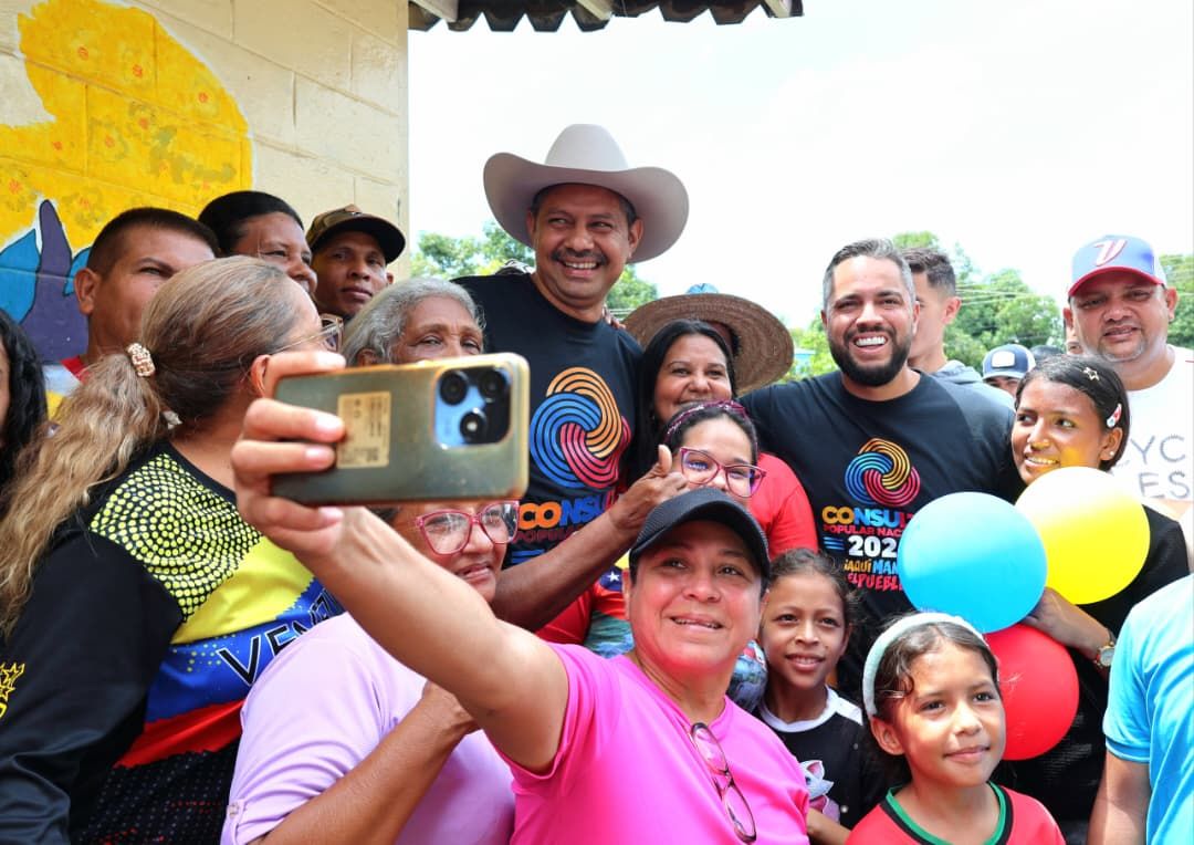 Gobernador Wilmer Rodríguez realizó un recorrido por San Fernando, Biruaca y Pedro Camejo en apoyo a la Consulta Popular 2026