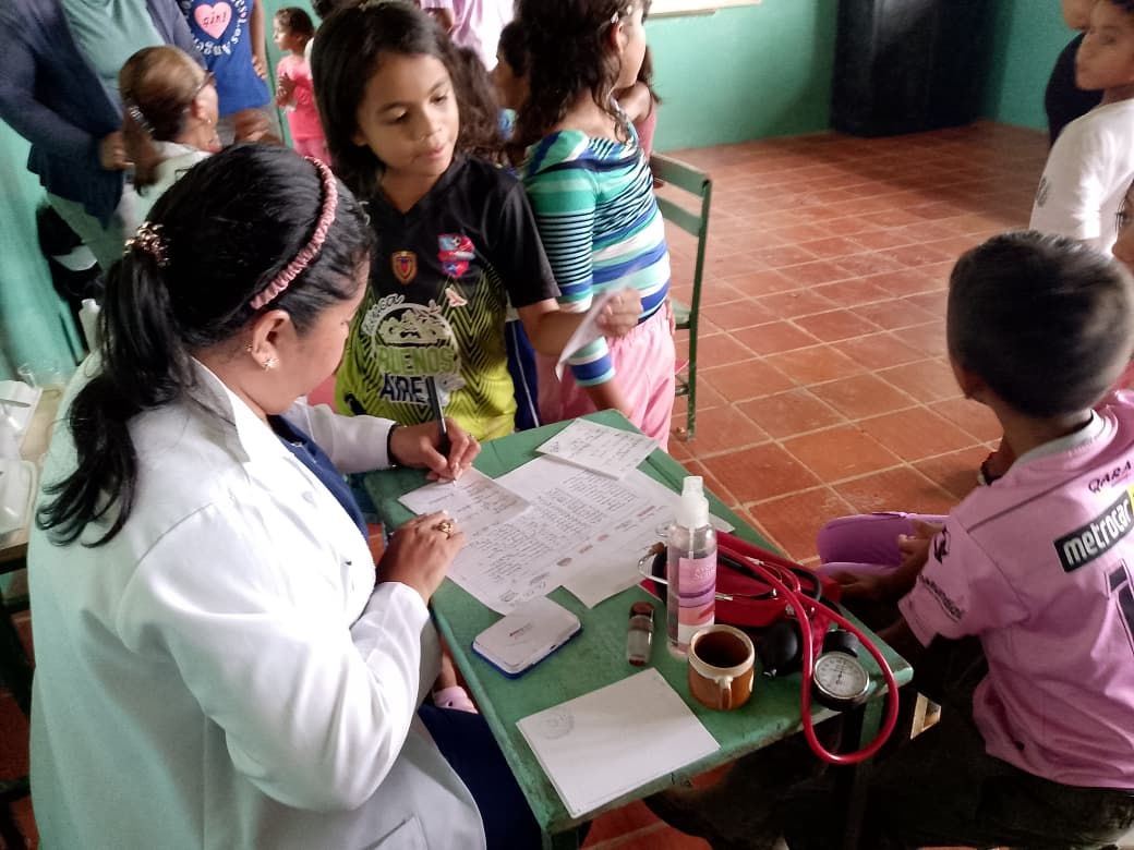 Despliegue fluvial garantiza atención médica en comunidades aisladas del municipio Rómulo Gallegos
