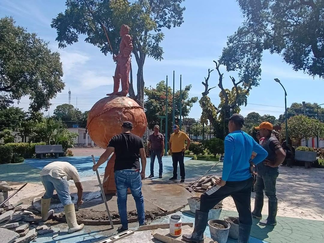 Inician rehabilitación integral de la Plaza Bolívar de Biruaca