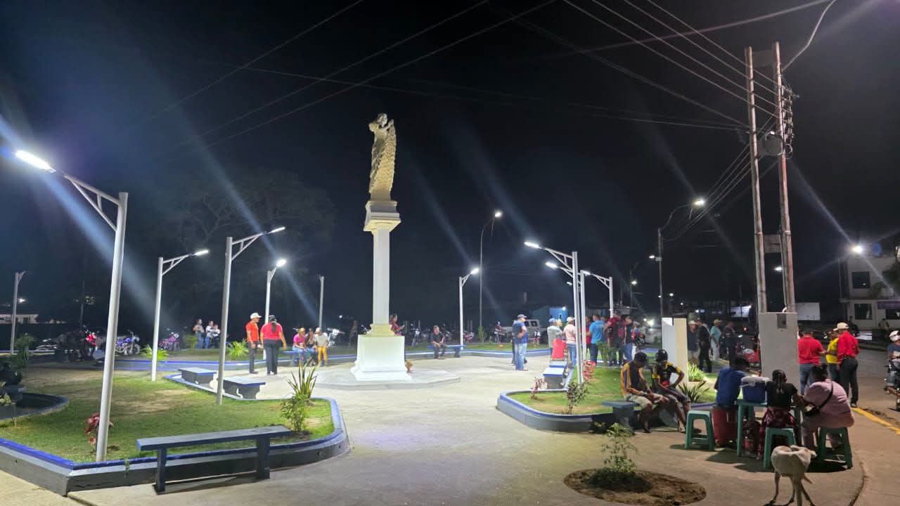 Alcaldía de Pedro Camejo entrega rehabilitada y embellecida la Plaza María Laya en San Juan de Payara