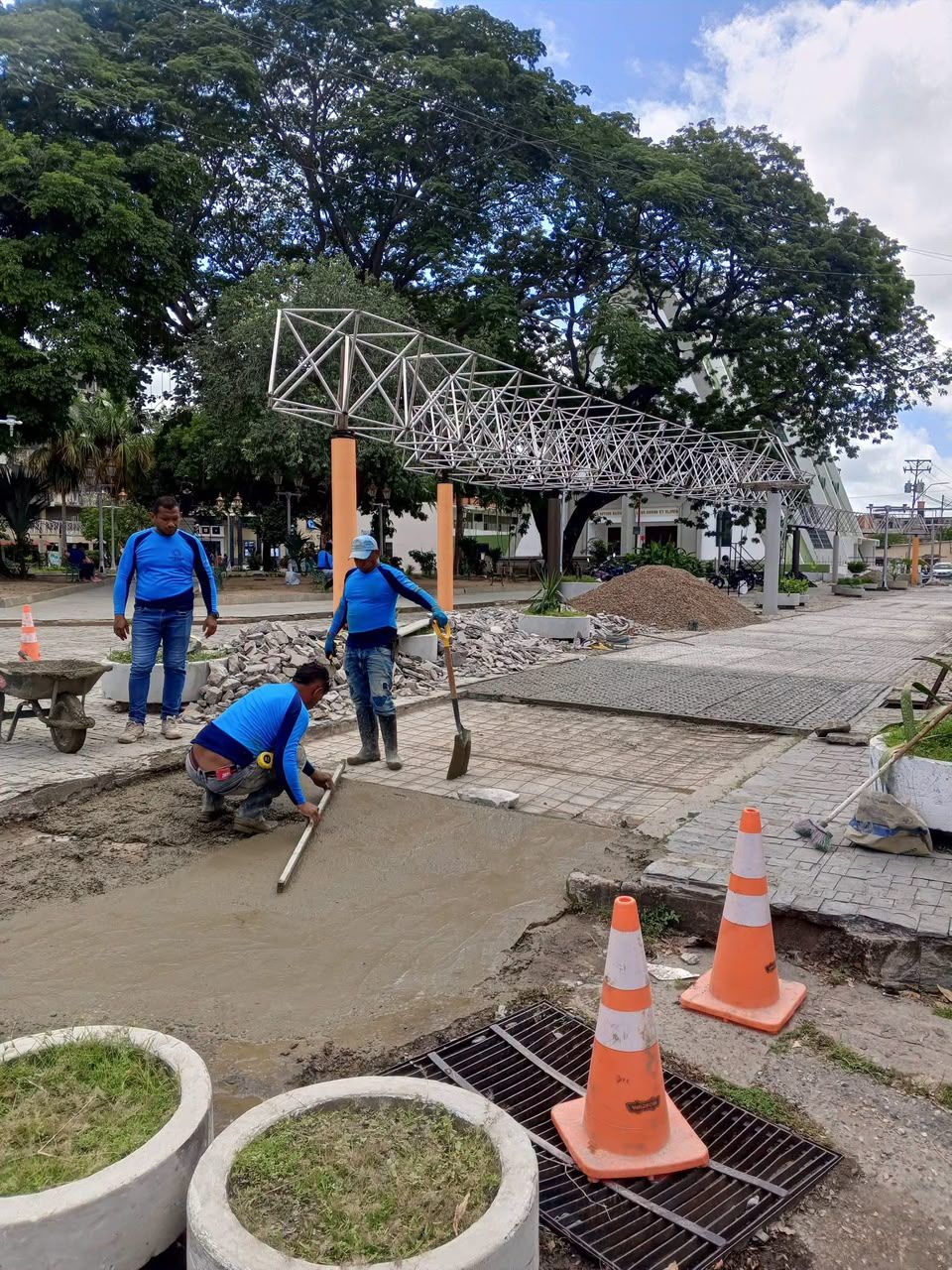 Avanza la rehabilitación integral en la plaza Bolívar de San Fernando de Apure